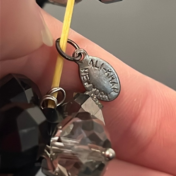 Vintage ALI KHAN New York Bracelet Cluster Black Clear Glass Beads Stretch - Picture 7 of 7